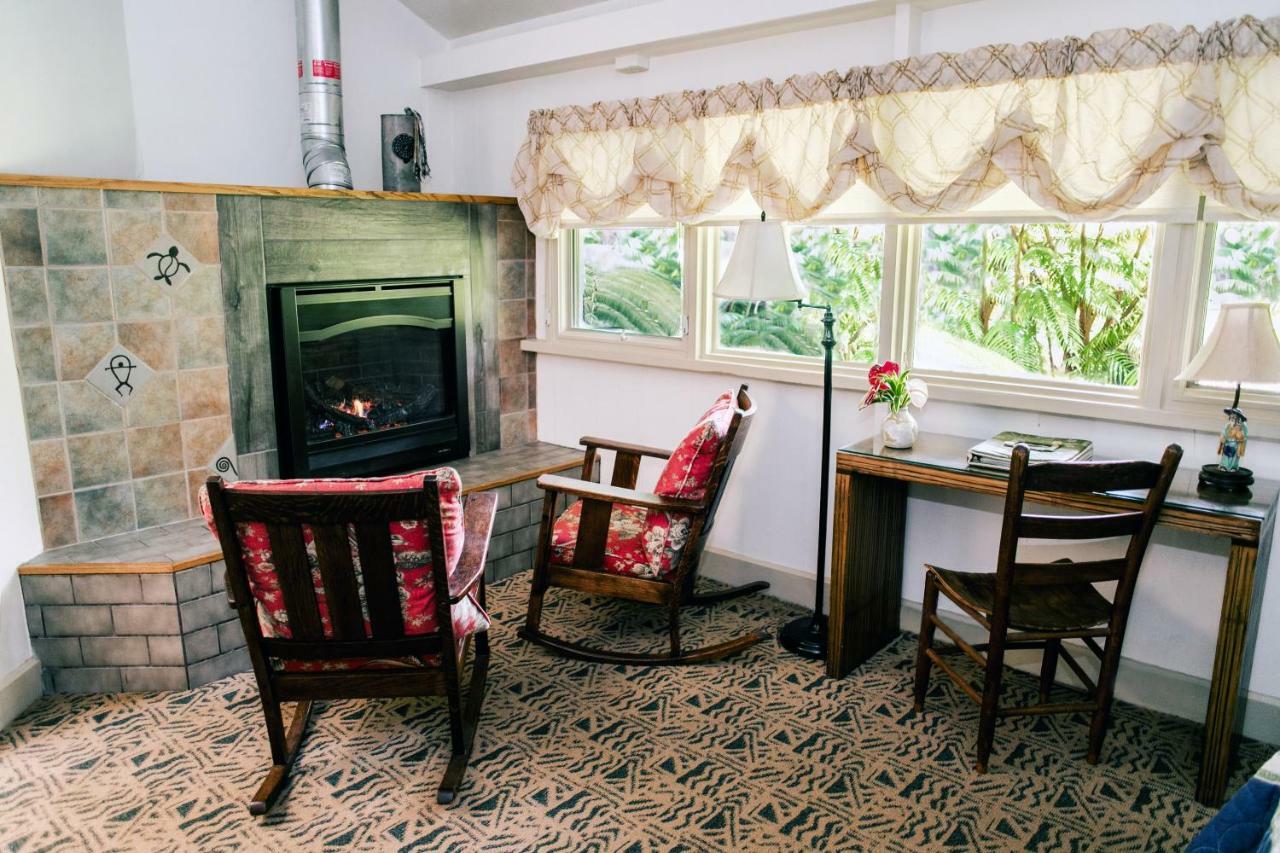 וולקנו Kilauea Lodge And Restaurant מראה חיצוני תמונה